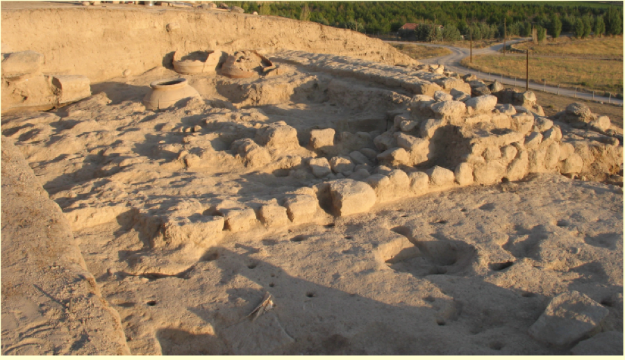 Photo showing Operation A1, Sacred Area: Sanctuary of the Hellenistic Period (Level 1)